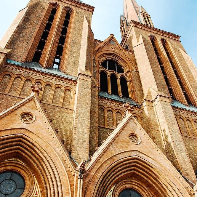 stpaul-exterior-front